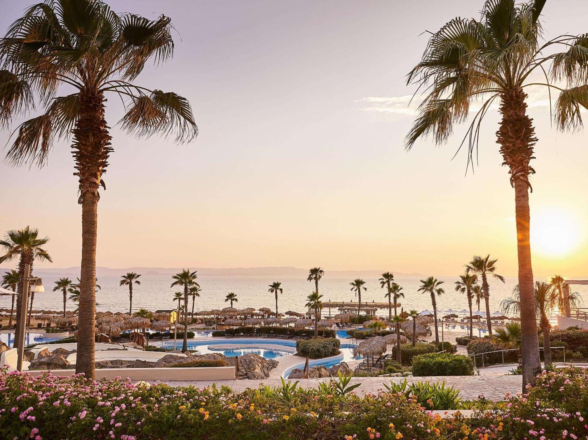 Grecotel Luxme Oasis At Riviera Olympia & Aqua Park Loutrá Killínis Buitenkant foto